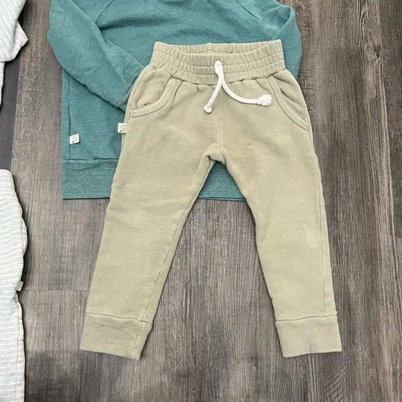 Childhoods Clothing Sets - Picture 12 of 16